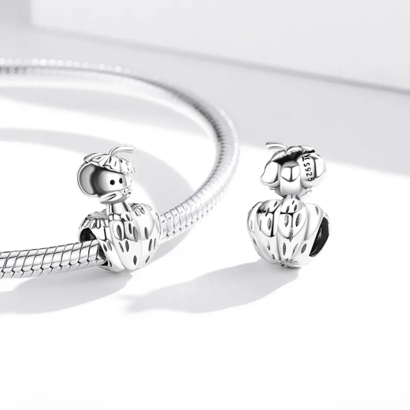 (image for) PANDORA Style A Rat That Steals Pumpkins Charm - SCC1927 - View 4