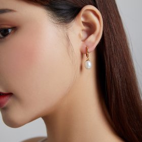 PANDORA Style Mystic Spain - The Pearl Hoop Earrings - SCE1146