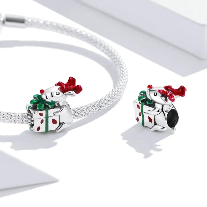 (image for) PANDORA Style Reindeer Giving Gifts Charm - BSC540 - View 4