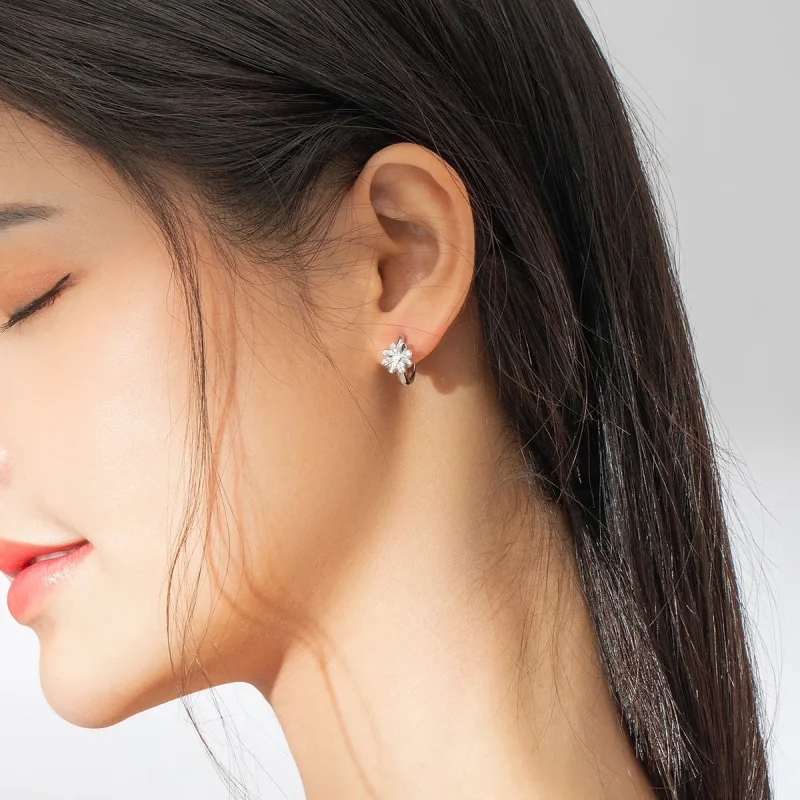 (image for) Pandora Style Silver Hoop Earrings, Daisy - BSE359 - View 7