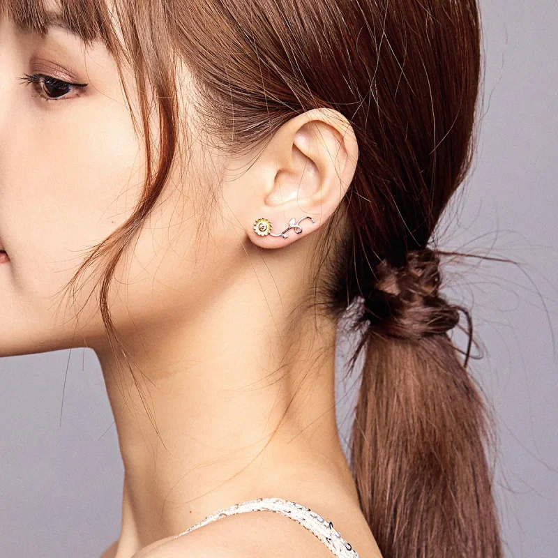 (image for) Pandora Style Silver Stud Earrings, Bicolor Fresh Daisy - BSE394 - View 6