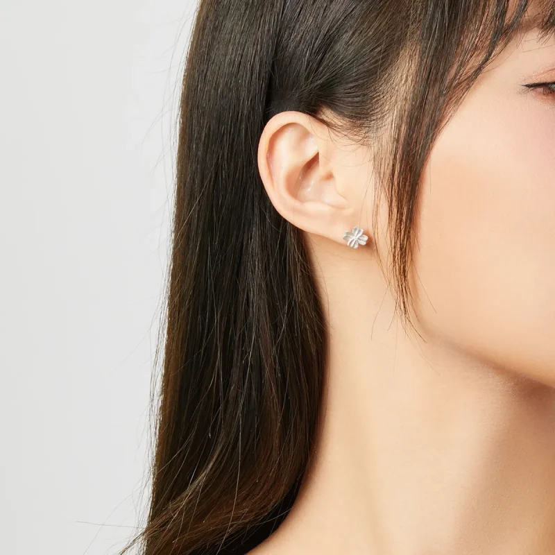 (image for) Pandora Style Silver Stud Earrings, Silver Flower - SCE864 - View 7