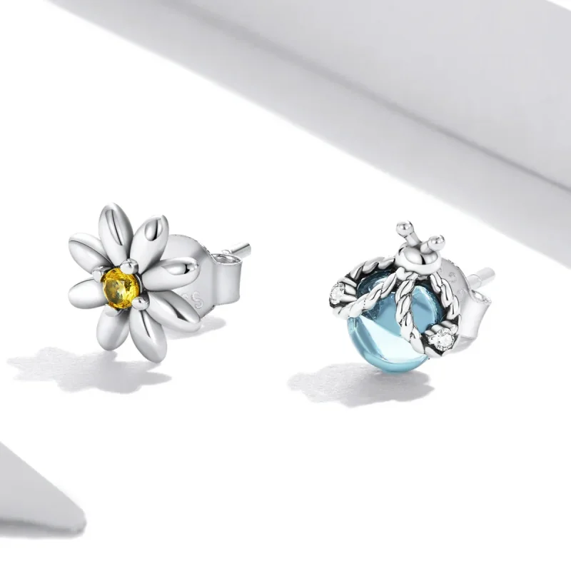 (image for) PANDORA Style Asymmetric Daisy Ladybug Stud Earrings - SCE1364 - View 4