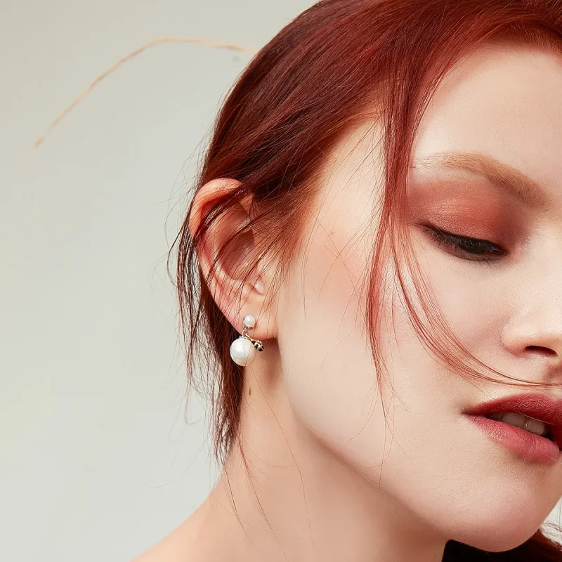 (image for) PANDORA Style Bee Stud Earrings - SCE232 - View 11